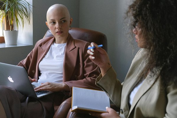 Optimisez la Formation en Entreprise : Les Certifications en Hygiène à Ne Pas Manquer !