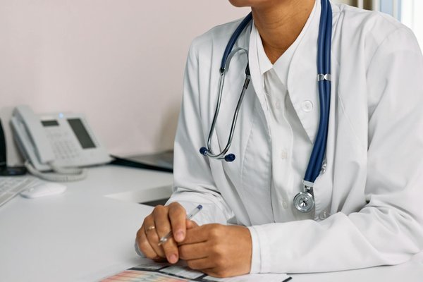 Comment les entreprises peuvent-elles utiliser l'analyse de données pour prendre des décisions ?